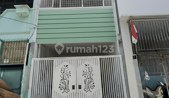Rumah Teluk Gong Baru Renovasi 2.5 Lantai Siap Huni
