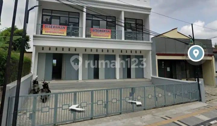 Disewakan Ruko 3.5lt di Jl R E Martadinata