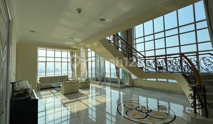 Disewakan Penthouse 2lt Furnished View Ocean di Pantai Mutiara