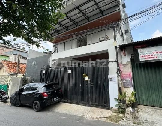 Dijual Rumah Kost Eksklusif - Tomang, Jakarta Barat