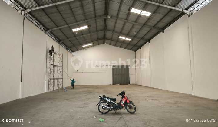 Disewakan Gudang Kawasan Industri Gatot Soebroto 1000M2 Siap Pakai
