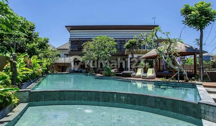 Rumah One Gate Dekat Tol Bali Mandara dan Pantai Nusa Dua