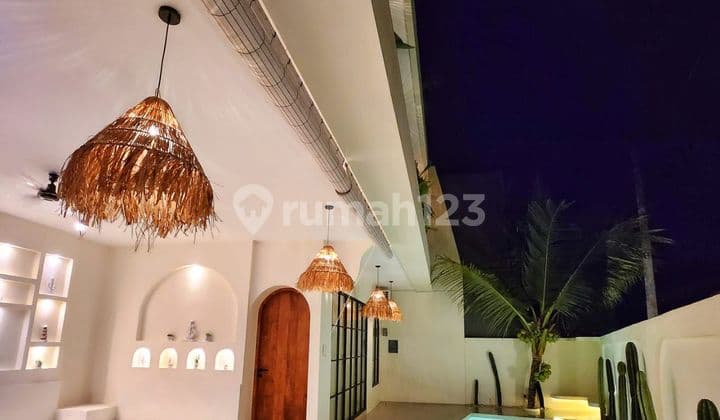 VILLA VIEW SUNSET DEKAT ATLAS BEACH CLUB & PANTAI BATU BOLONG