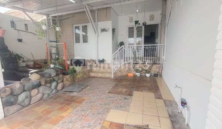ONE GATE SEMI FURNISHED MINIMALIST HOUSE BEST PRICE