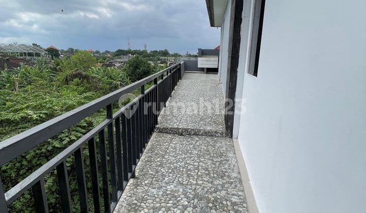 Rumah 3 Lantai Dekat Kampus Unud Dan Pantai Jimbaran