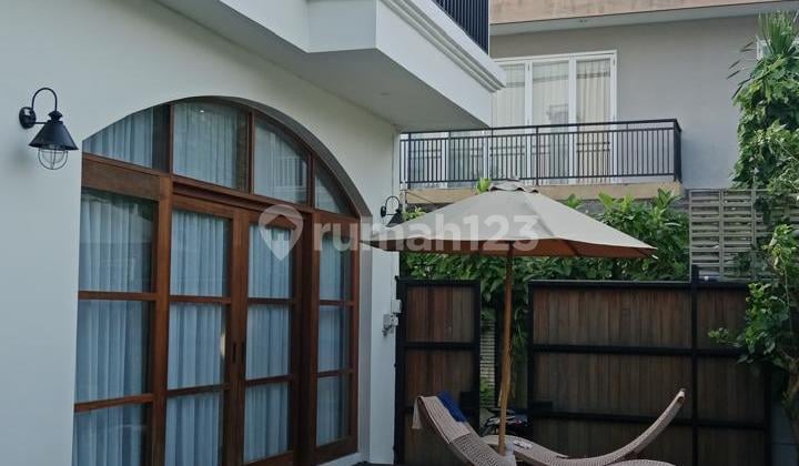 Villa Mediterania Modern Style Dekat Canggu