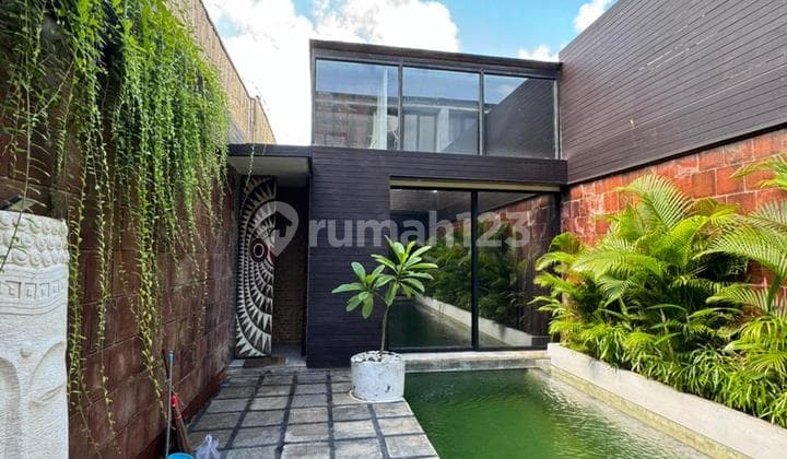 Vila Minimalis dengan Lokasi Strategis Dekat Pantai Jimbaran