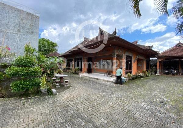 Maintained House With Modern Design At Tabanan, Located In Residential Area, Close To Tabanan City And Bung Karno Park