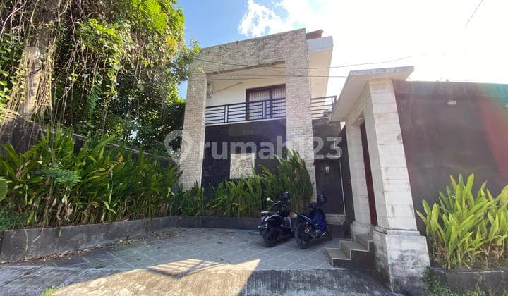 Rumah Cantik Siap Huni Di Taman Sari Kerobokan Semi Furnished Hak Milik Sangat Dekat Ke Bali Kiddy School Dan Kipina School