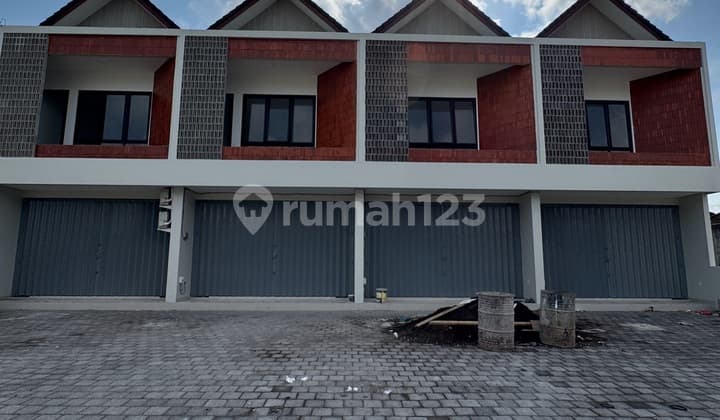Ruko Baru 2 Lantai di Kebo Iwa Utara Harga Murah Area Komersial SHM