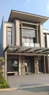 New Rumah Fitur Terlengkap dilengkapi Skylight, Multifunction Room Grand Pasadena Residences