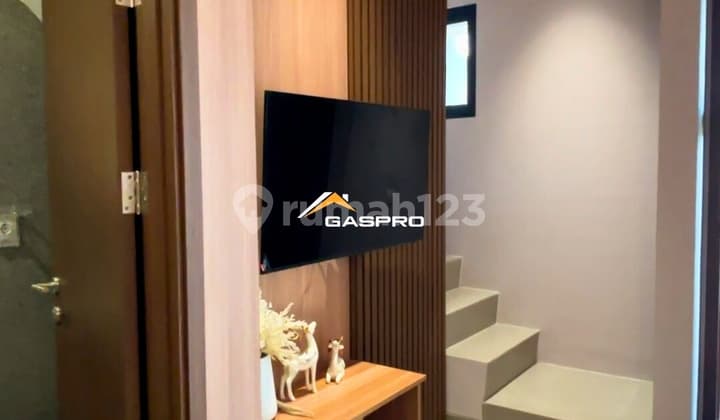 Selling super cheap IZZI House by Sinarmasland in BSD city, the cheapest!