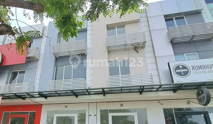 Premium 3-story shophouse on Boulevard Street, Jababeka CBD.