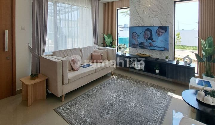 Rumah Mewah Tiga Kamar Depan Aeon Mall Delta Mas Cikarang Pusat