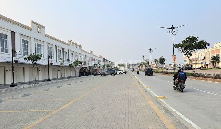 For Rent: Nice 2-Story Shop House on Boulevard Street, Sportcity Jababeka