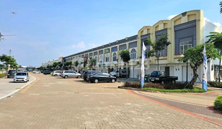 Disewakan Ruko Bagus di Jalan Boulevard Sportcity Jababeka