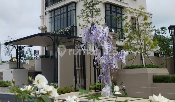Rumah baru ekslusif 3 lantai di Melrose Duta garden