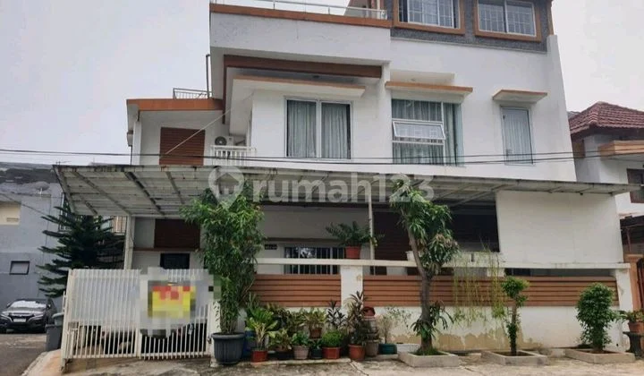 2.5 Story House Citra 2 Ext Size 10x10.2m 2.5 Story House Citra 2 Ext Size 10x10.2m