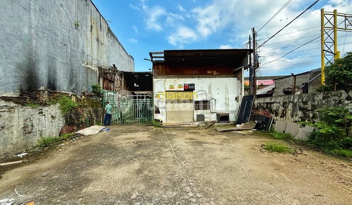 Gudang Tanah 660 Meter di Jalan Raya Pahlawan Revolusi Pondok Bambu