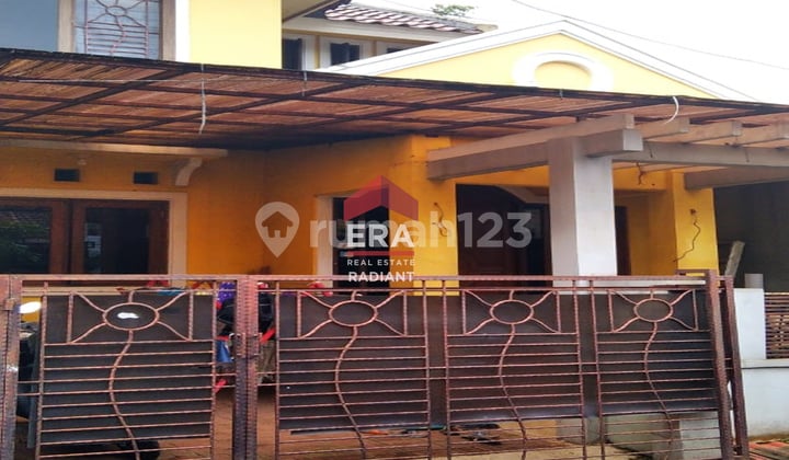 Rumah 2 Lantai di Villa Dago Tol, Tangerang Selatan