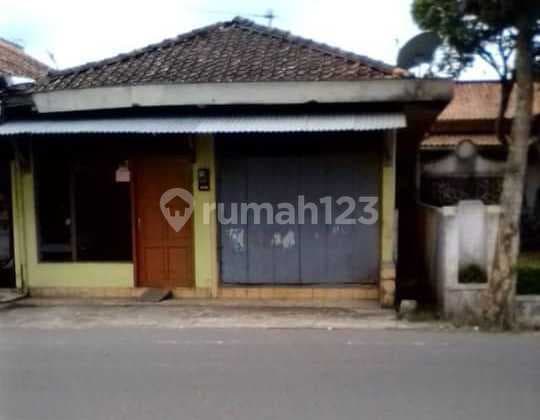 Dijual Rumah Hitung Tanah Dijalan Raya Adipati Mersi Lokasi Bagus
