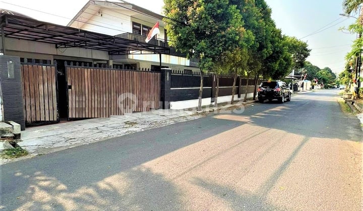 Rumah Siap Huni di Jl. Kesehatan, Bintaro, Jaksel