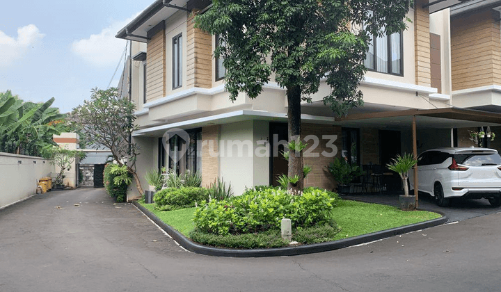 ******** | Rumah Hook Siap Huni di Bintaro Sektor 9