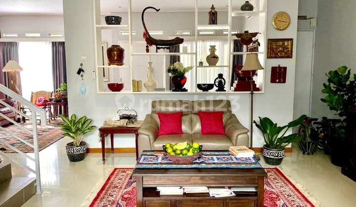 ******** | Antapani, Bandung | LT 157m2, SHM