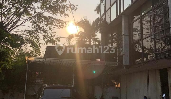 For Rent: Shop House in Kebon Jeruk Permai, West Jakarta