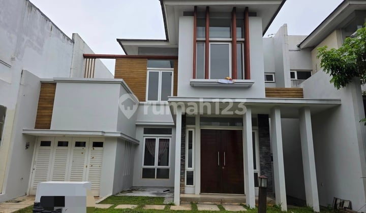 Jual Rumah Kota Wisata Cluster Living Stone Bagus Rapi