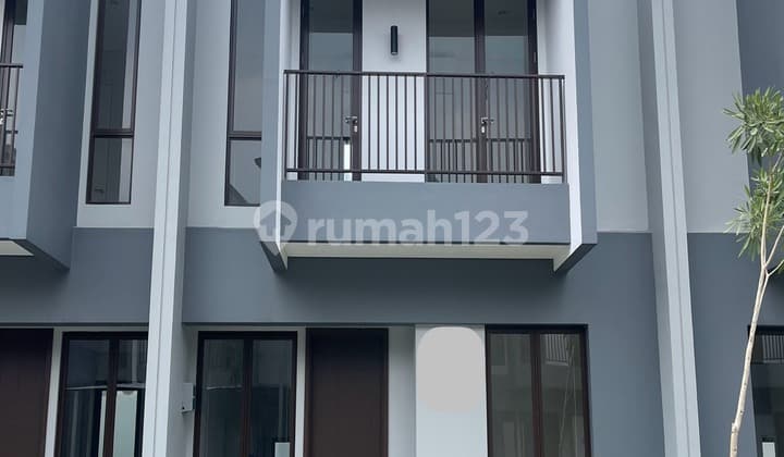 Sewa Rumah Paramount Petals Tangerang