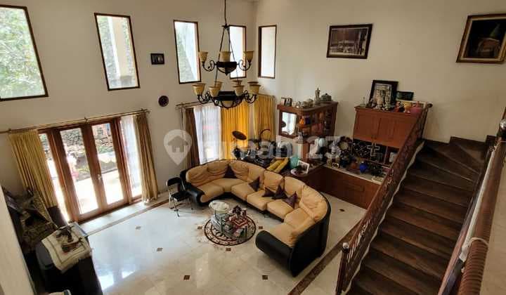 Turun Harga Rumah Lux Bagus di Setra Duta, Bandung