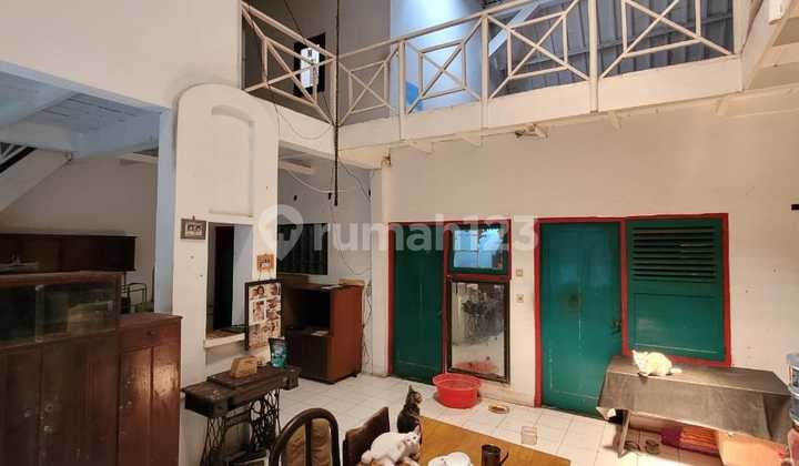 Kost di Sayap Riau, Bandung Lokasi Area Komersil Usaha