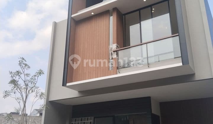 Rumah Inden 2 Lantai Baru Setraduta Riverside