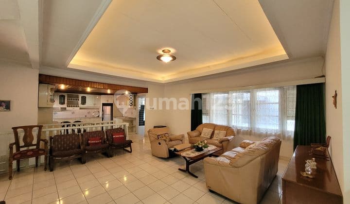 European Classic Home At Sayap Dago, Dkt Gedung Sate