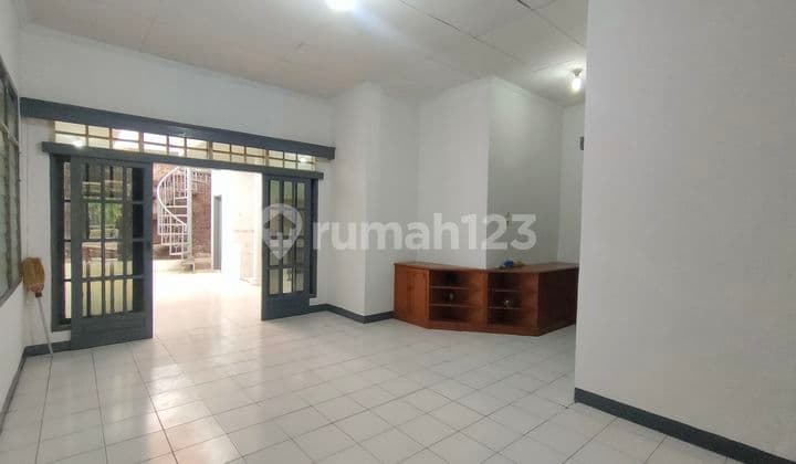 Rumah Siap Huni Di Tki 1, Taman Kopo Indah Shm Barat
