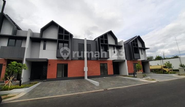 2-Story House in Summarecon Bandung Cluster Genova