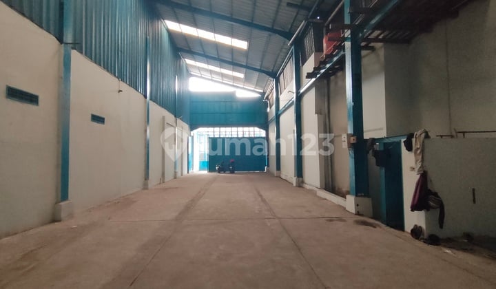 Gudang Bersih di Mainroad Caringin Dekat Exit Tol, Akses Kontainer