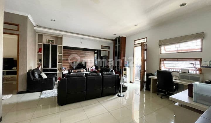 Luxury House on JL.Palasari SHM 2 Floors