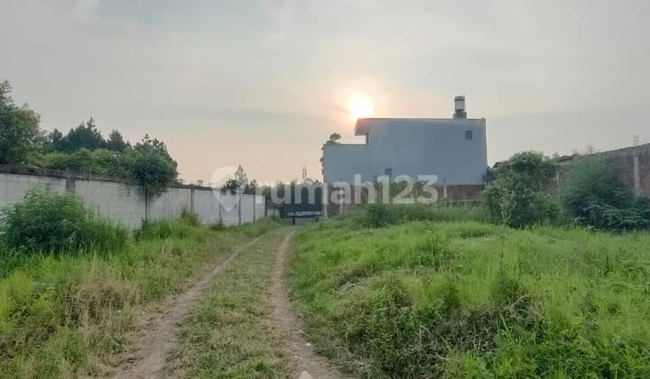 Land in the Kota Lembang cluster, 84 m², with SHM (Certificate of Ownership).