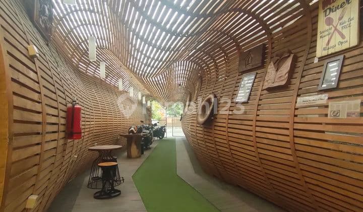 Rumah di Sayap Mainroad Dago 2 Lantai SHM Bagus Selatan