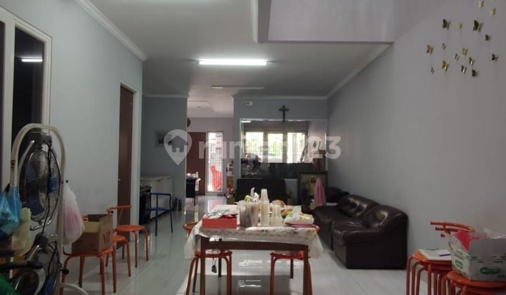 Rumah Bagus di Komplek Batununggal Mulia 2 Lantai SHM Utara