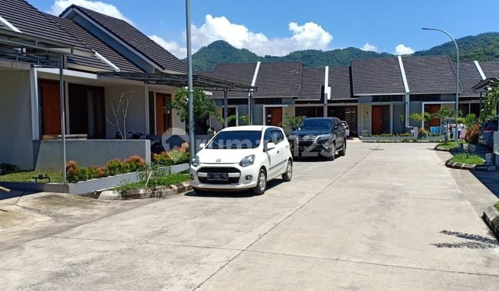 Rumah Baru di Perumahan Bumi Siliwangi SHM Barat