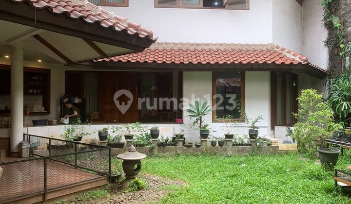 Rumah Bagus di Sayap JL.Dago 2 Lantai SHM Tenggara