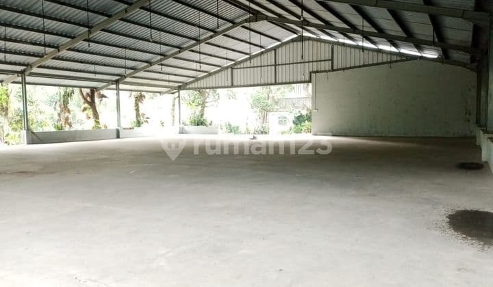 Tanah bonus Gudang dibawah NJOP di Mainroad Setiabudhi Atas SHM 2470 m²