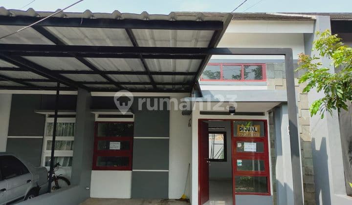 Rumah Bagus Di Komplek Buana Soetta - Gede Bage Hgb