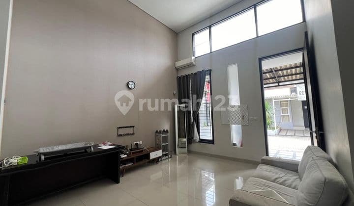 Rumah Bagus di Cluster Kopo Safira - Nata Endah SHM Selatan