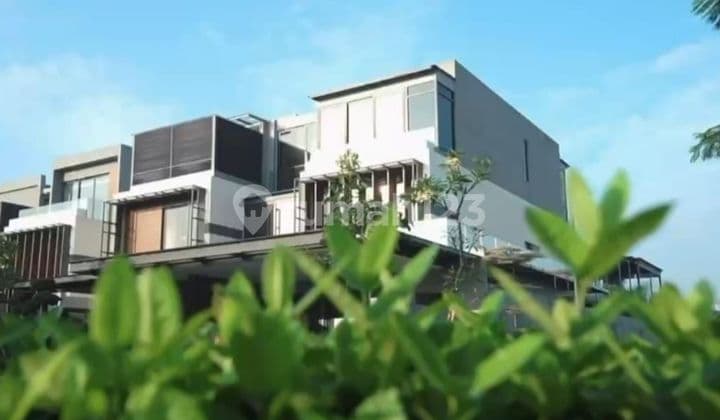 Luxurious New House in Lyndon Navapark BSD, 3 Floors, North HGB