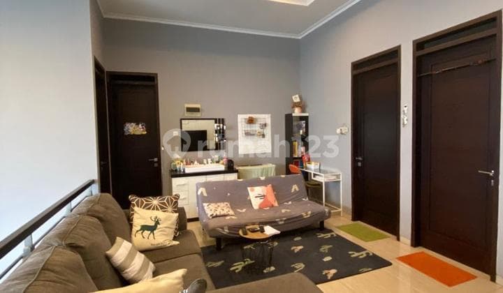 2-Story Minimalist House In Singgasana Near Toll Road