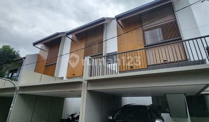 Rumah Baru Unfurnished di sayap buah batu, Buah Batu SHM - Sertifikat Hak Milik